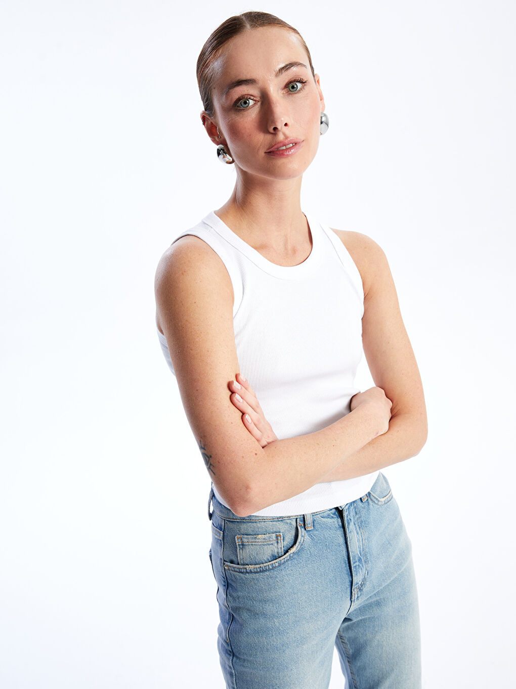 Beyaz Kadın Bisiklet Yaka Düz Atlet-1