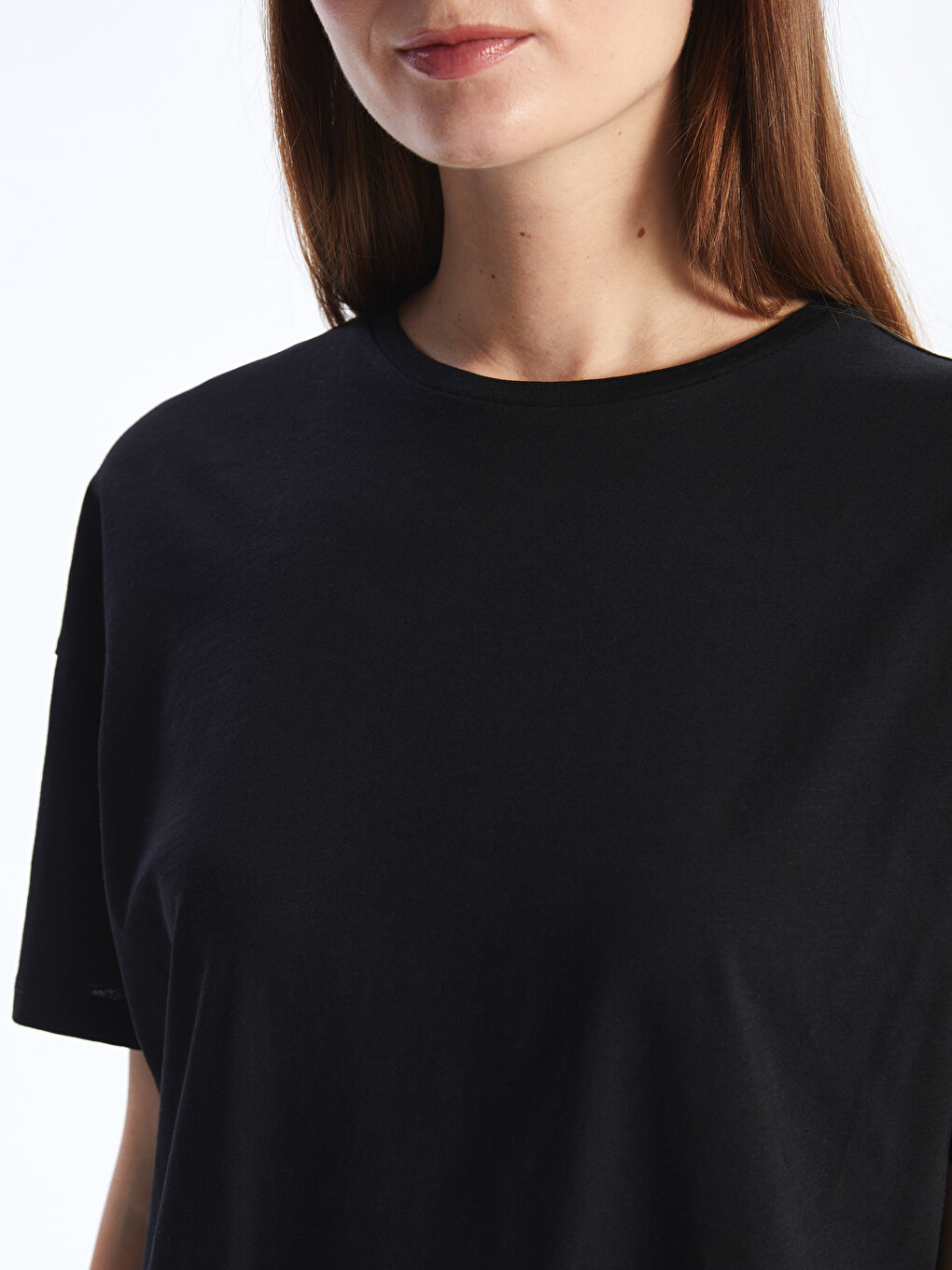 Siyah Bisiklet Yaka Düz Kısa Kollu Oversize Kadın Tişört-3