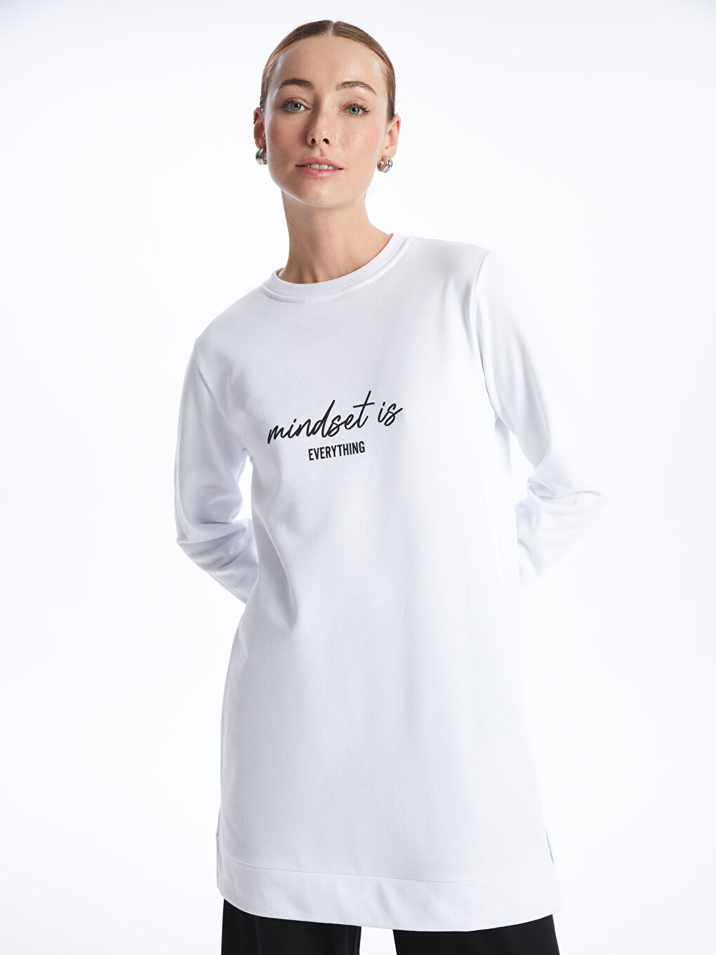 Beyaz Bisiklet Yaka Baskılı Uzun Kollu Kadın Sweatshirt Tunik