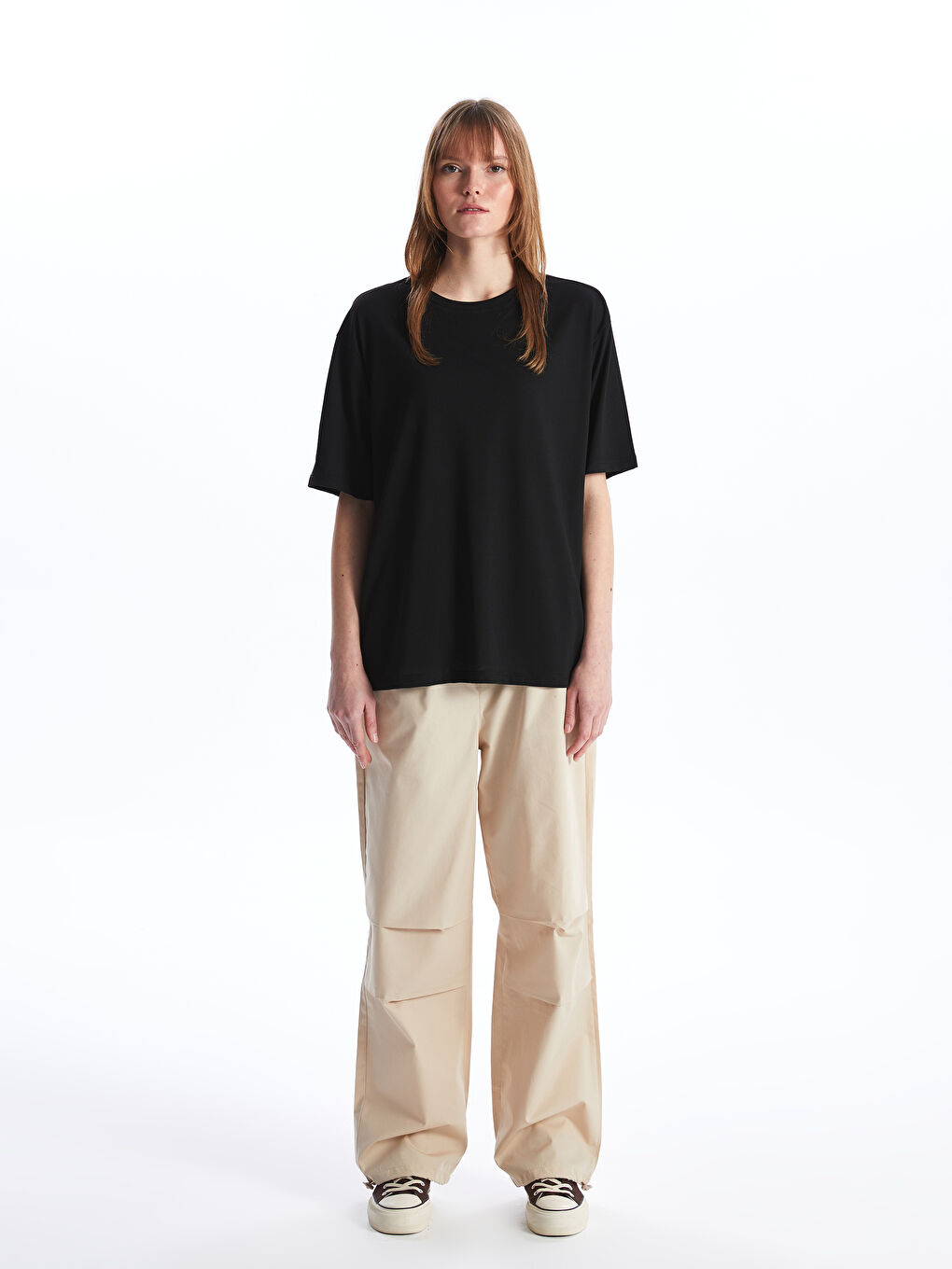 Siyah Bisiklet Yaka Baskılı Kısa Kollu Oversize Kadın Tişört-2