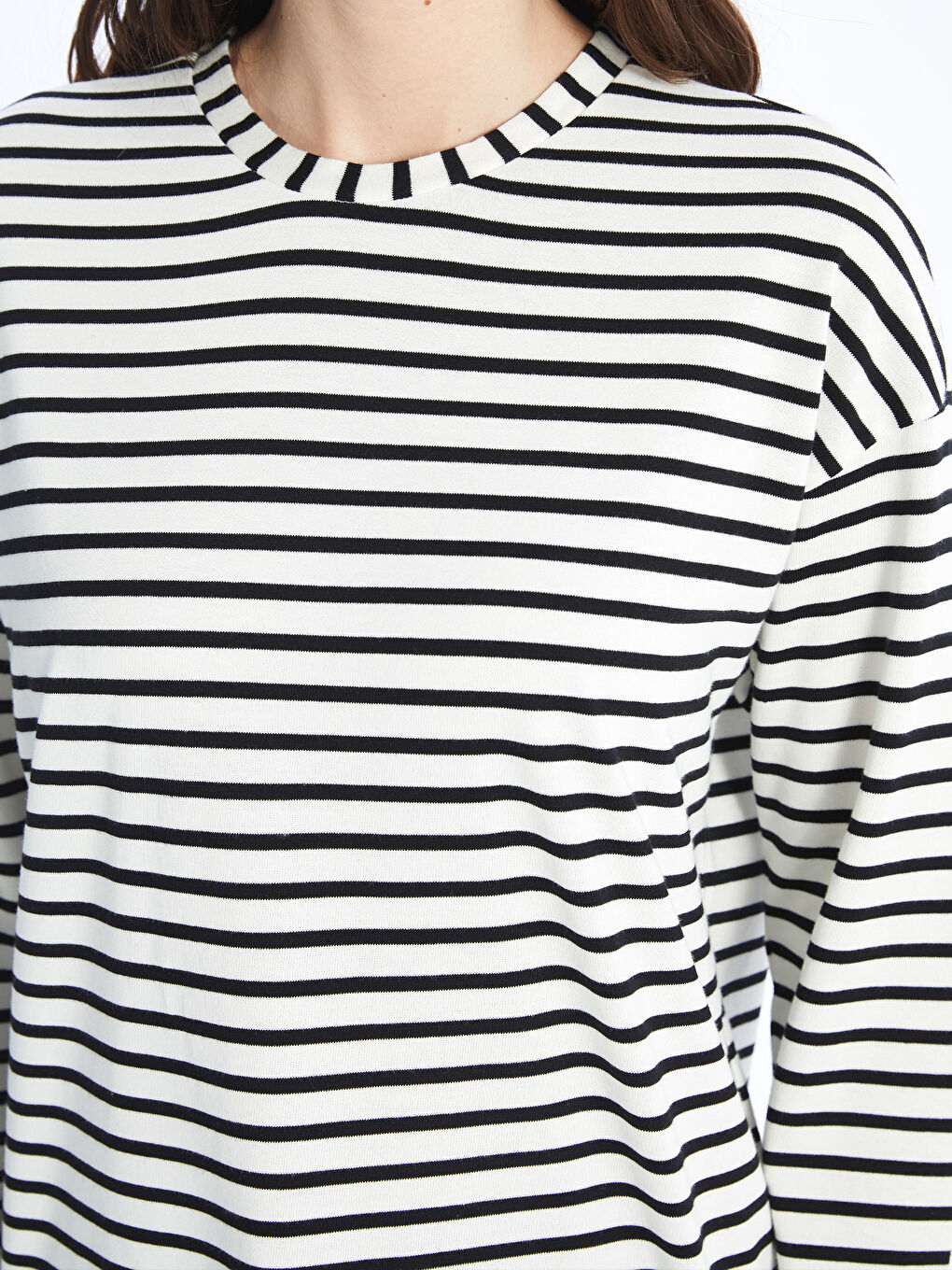 Siyah Bisiklet Yaka Çizgili Uzun Kollu Oversize Kadın Tunik-3