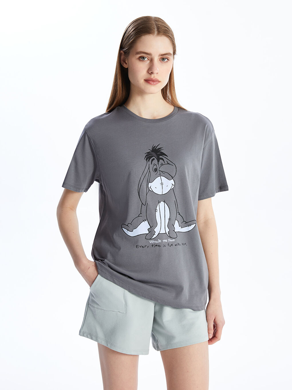 Футболка с круглым вырезом, с принтом Винни-Пуха, с коротким рукавом, для женщин-1