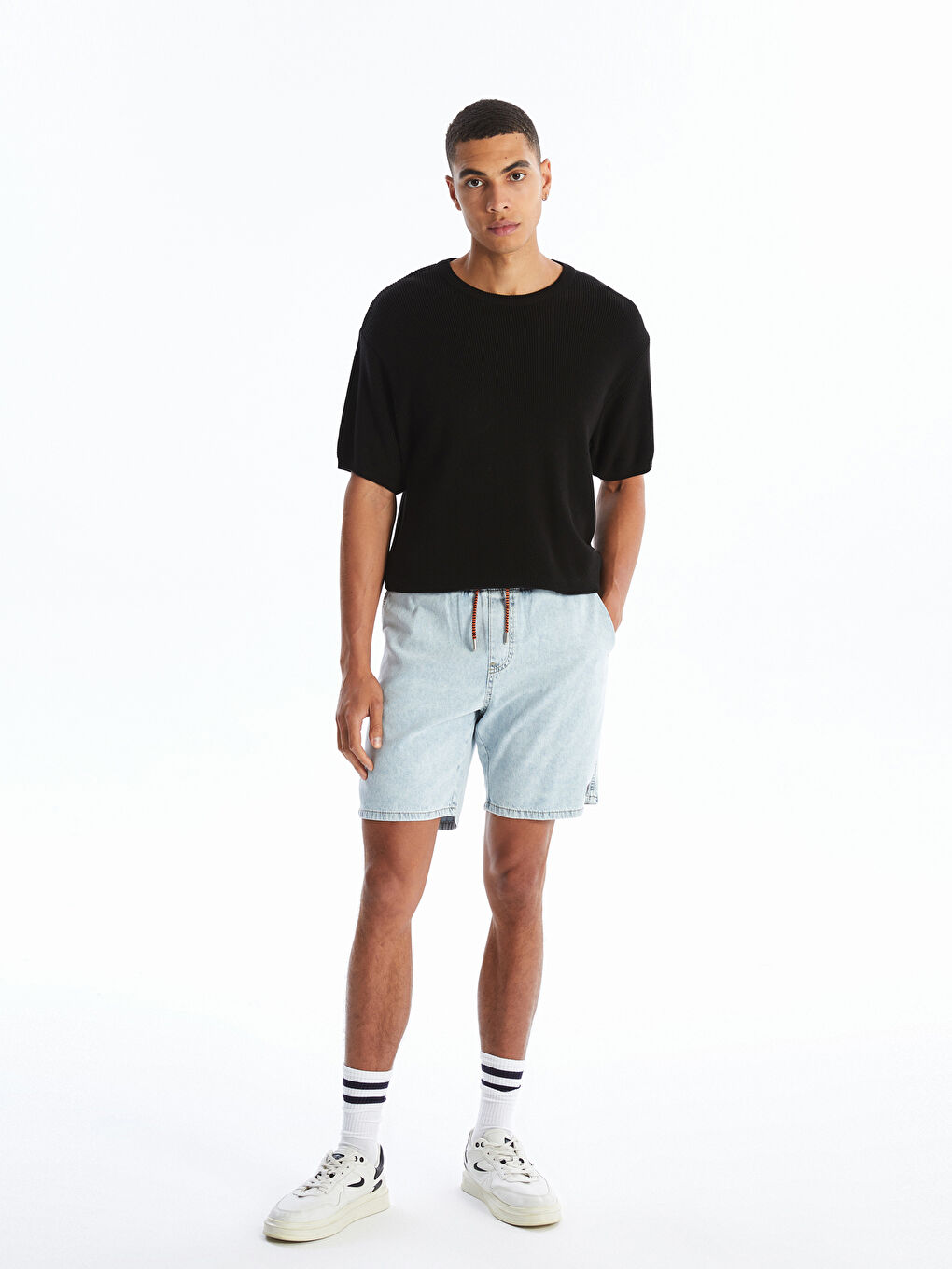 İndigo Rahat Kalıp Erkek Jean Şort