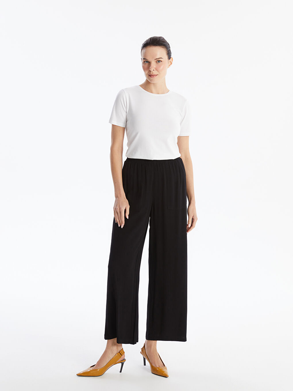 Siyah Beli Lastikli Düz Geniş Paça Kadın Pantolon