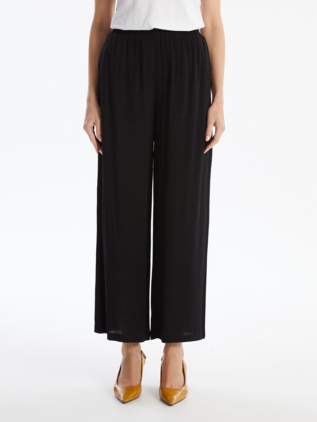 Siyah Beli Lastikli Düz Geniş Paça Kadın Pantolon-1