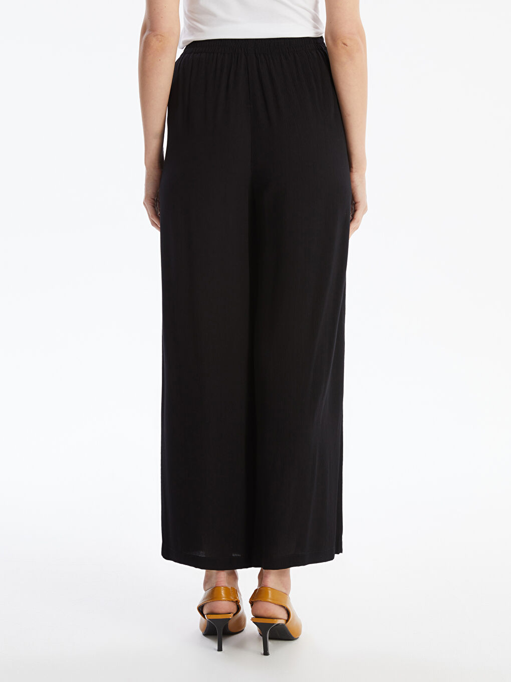 Siyah Beli Lastikli Düz Geniş Paça Kadın Pantolon-3