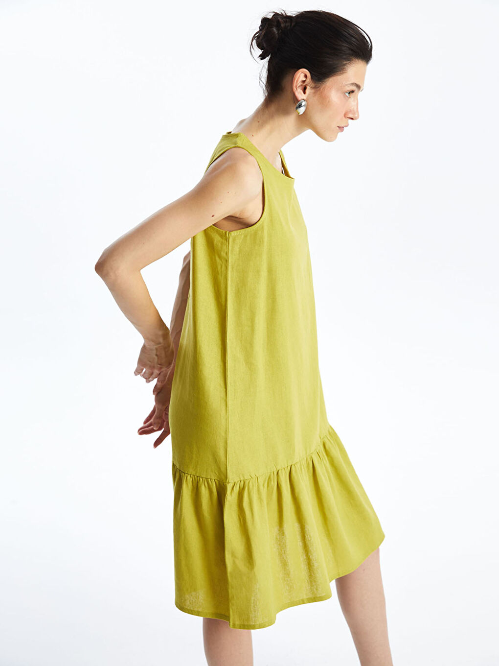 әйелдерге арналған дөңгелек жағалы өрнексіз зығыр қоспасы көйлек