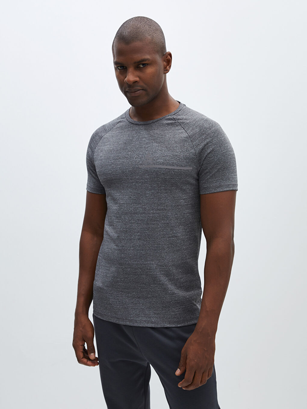 Gri Bisiklet Yaka Kısa Kollu Erkek Spor Tişört