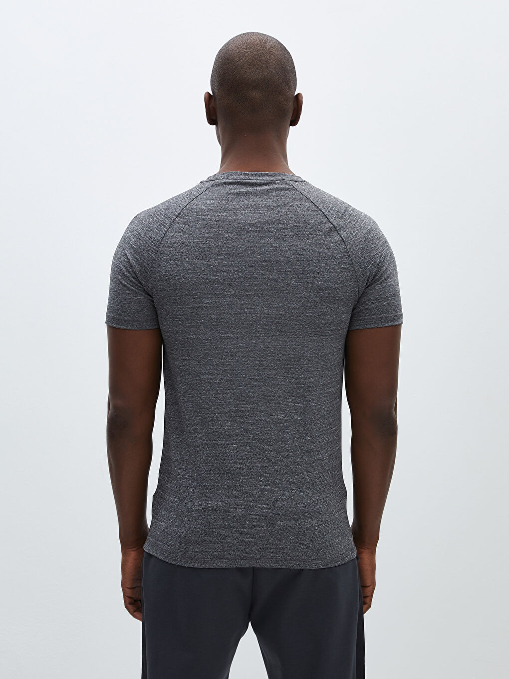 Gri Bisiklet Yaka Kısa Kollu Erkek Spor Tişört-4