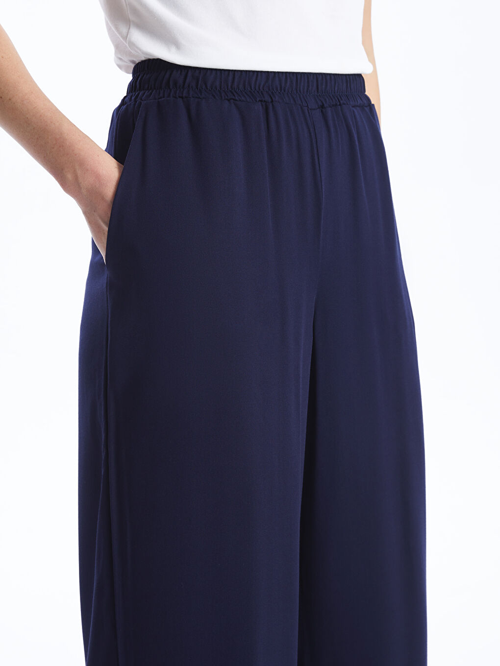 Lacivert Beli Lastikli Düz Gabardin Kadın Pantolon-1