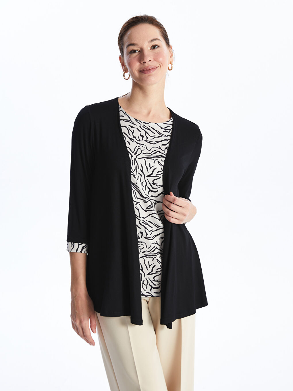 Siyah Bisiklet Yaka Desenli Kadın Bluz