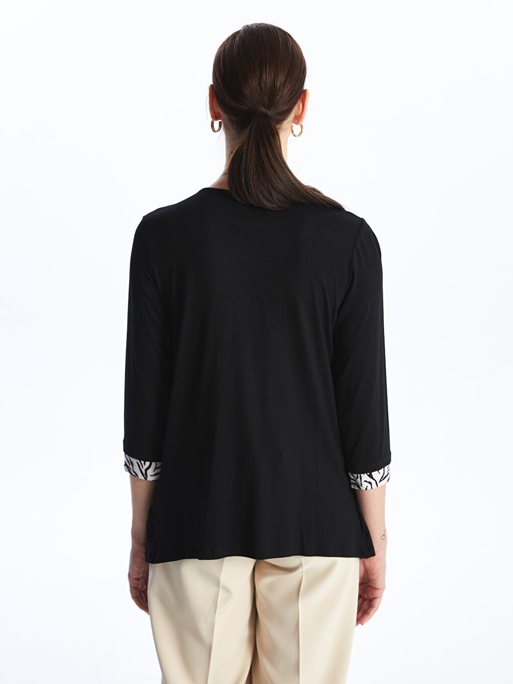 Siyah Bisiklet Yaka Desenli Kadın Bluz-4