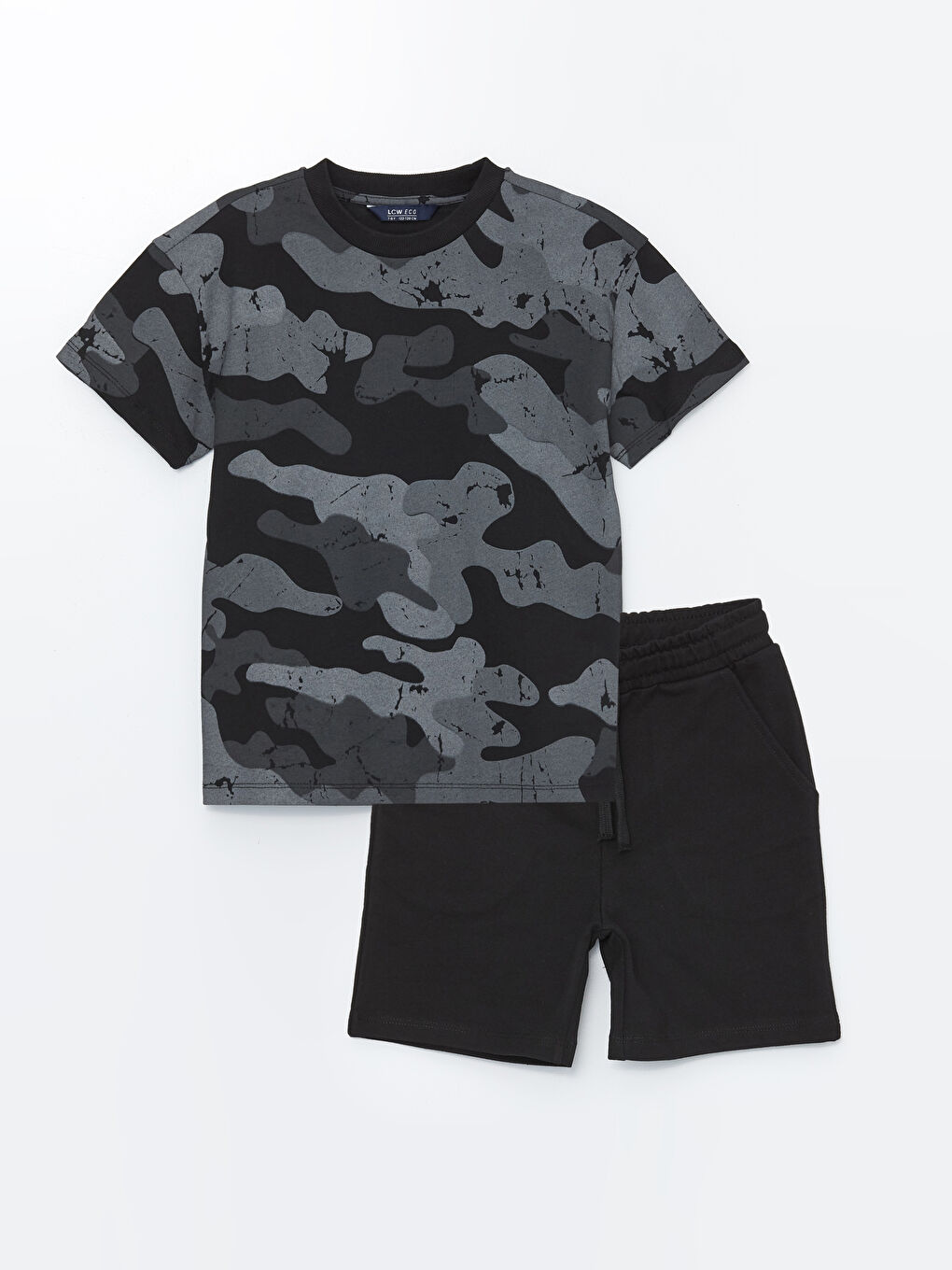 Siyah Bisiklet Yaka Kamuflaj Desenli Erkek Çocuk Tişört ve Şort