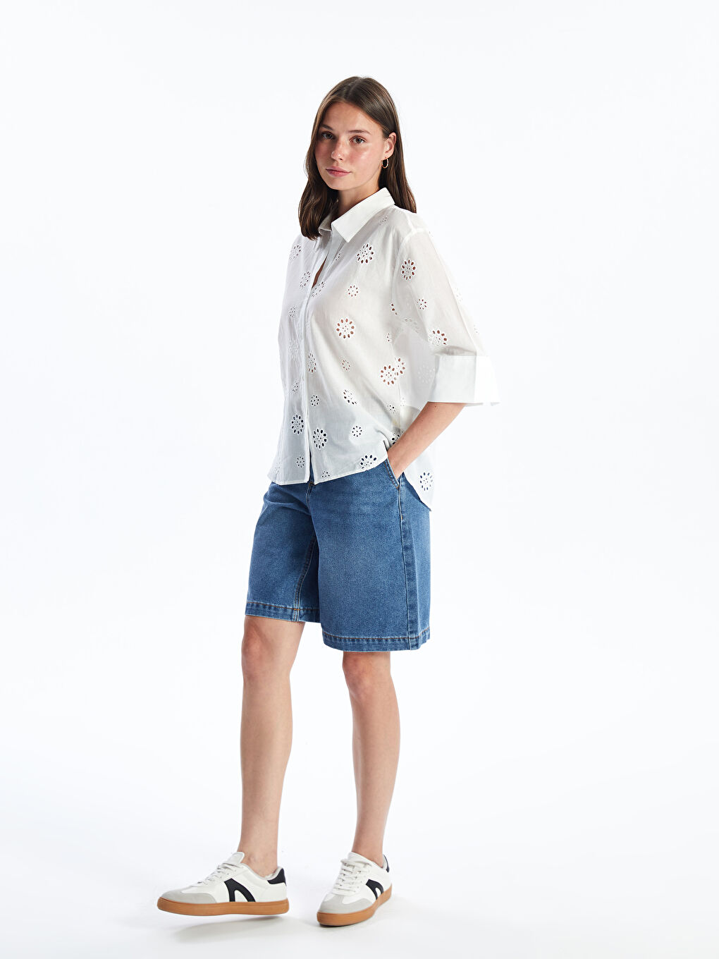 Belted Waist Bermuda Fit Women's Denim Shorts -S4IG20Z8-507