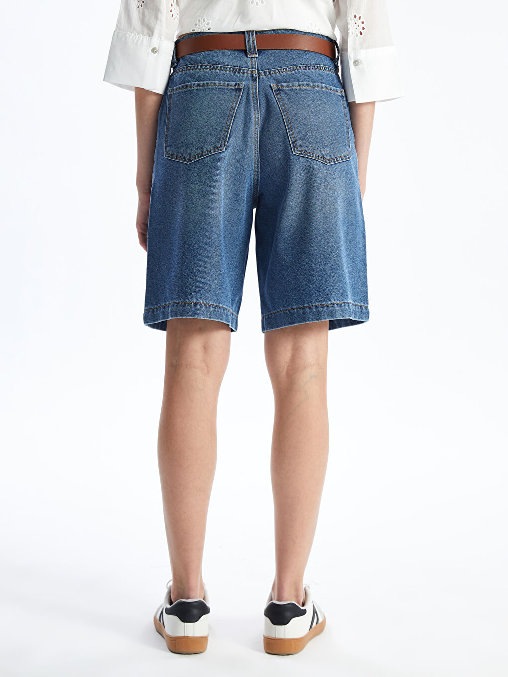 Belted Waist Bermuda Fit Women's Denim Shorts -S4IG20Z8-507