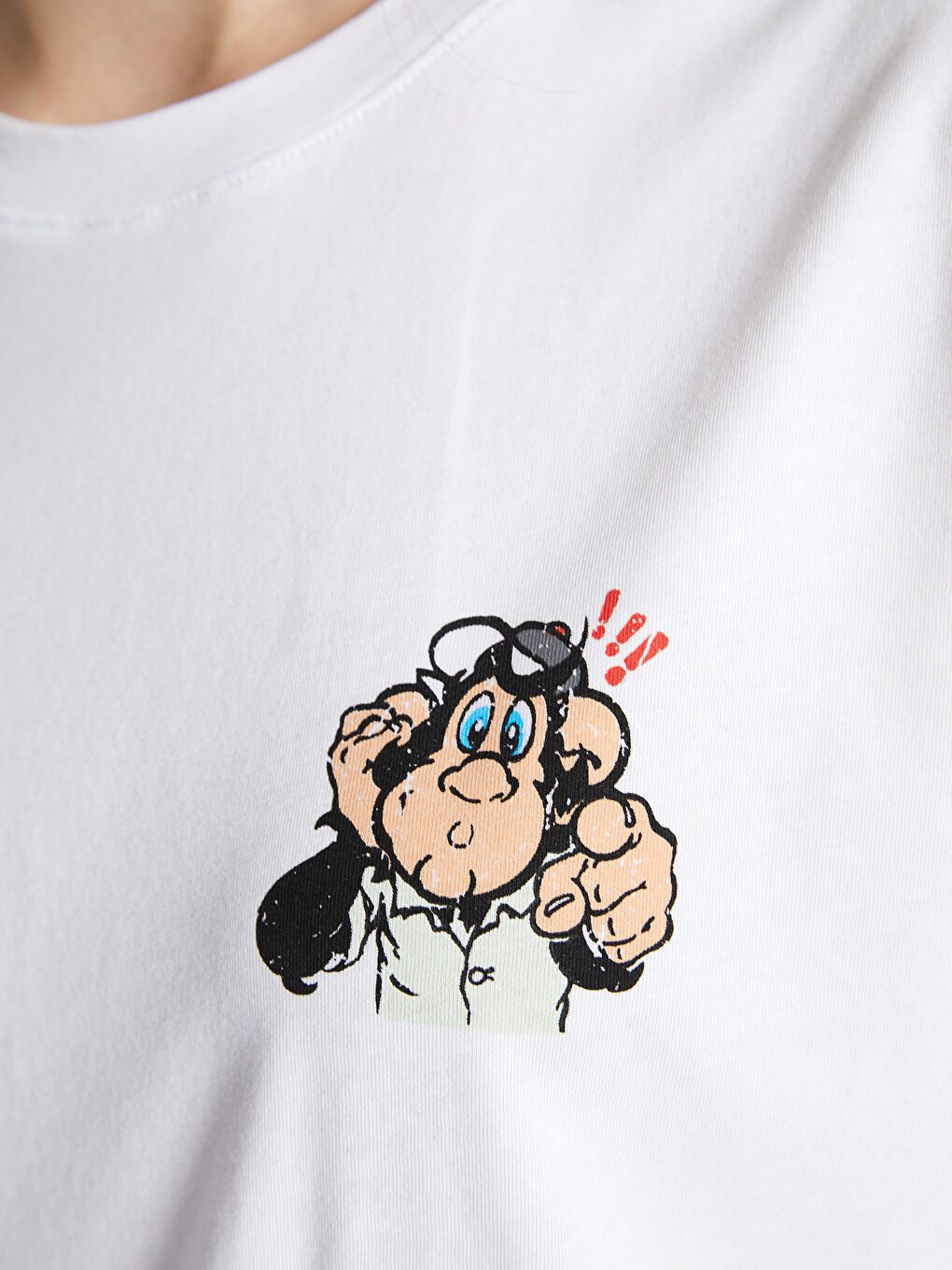 Beyaz Nostaljik Maymun Baskılı Kadın Tişört-3