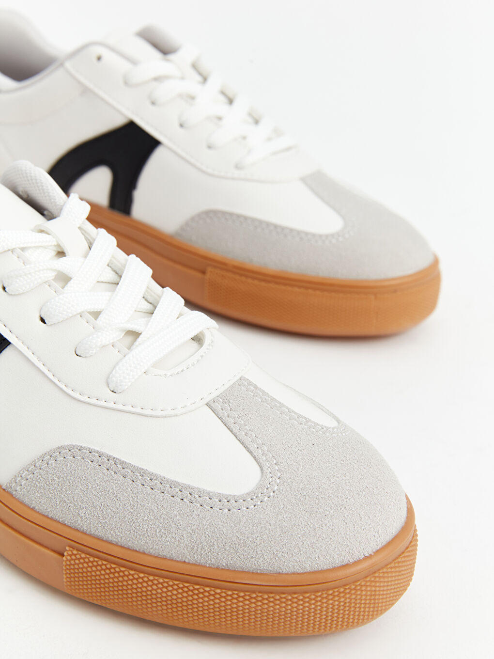 Beyaz Bağcıklı Kadın Spor Ayakkabı-2