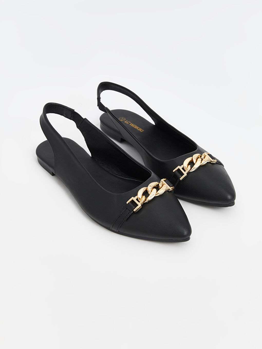 باليرينا مسطحة للسيدات بمشبك معدني