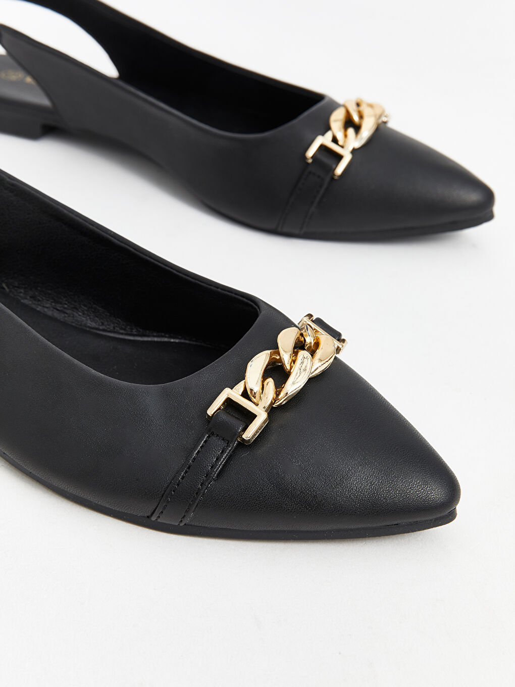 باليرينا مسطحة للسيدات بمشبك معدني-2