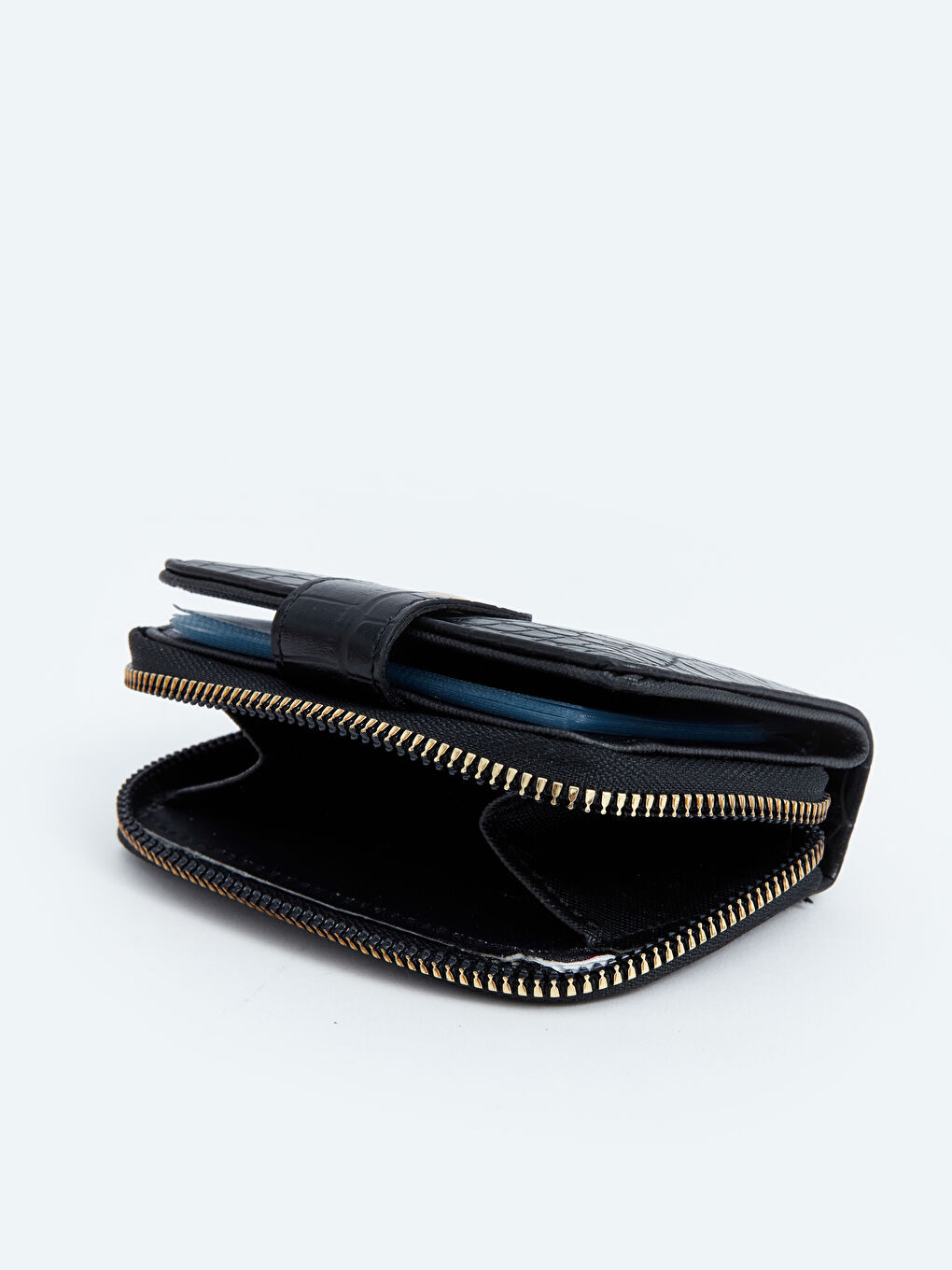 Siyah Deri Görünümlü Kroko Desenli Kadın Cüzdan-3