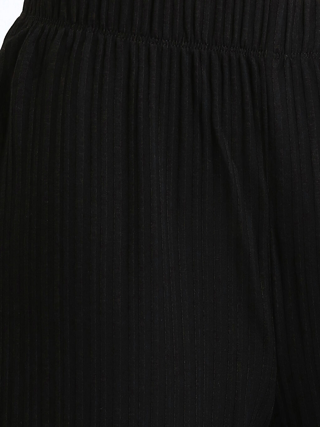 Women's Elasticated Waist Plain Capri-4