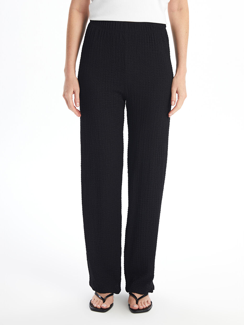 Siyah Beli Lastikli Düz Geniş Paça Kadın Pantolon-1