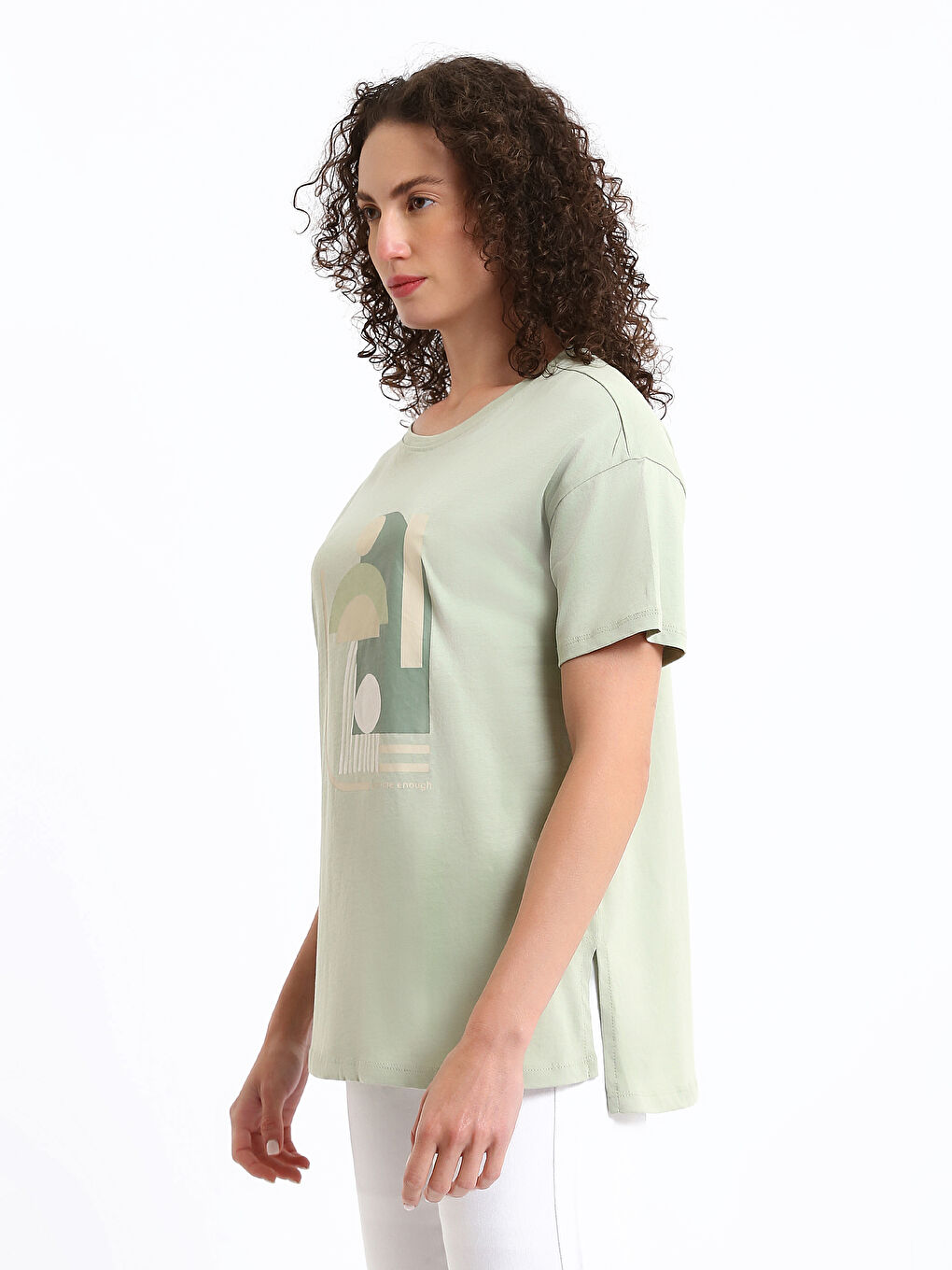 تي شيرت نسائي بطبعة برقبة مدورة وكم قصير-5