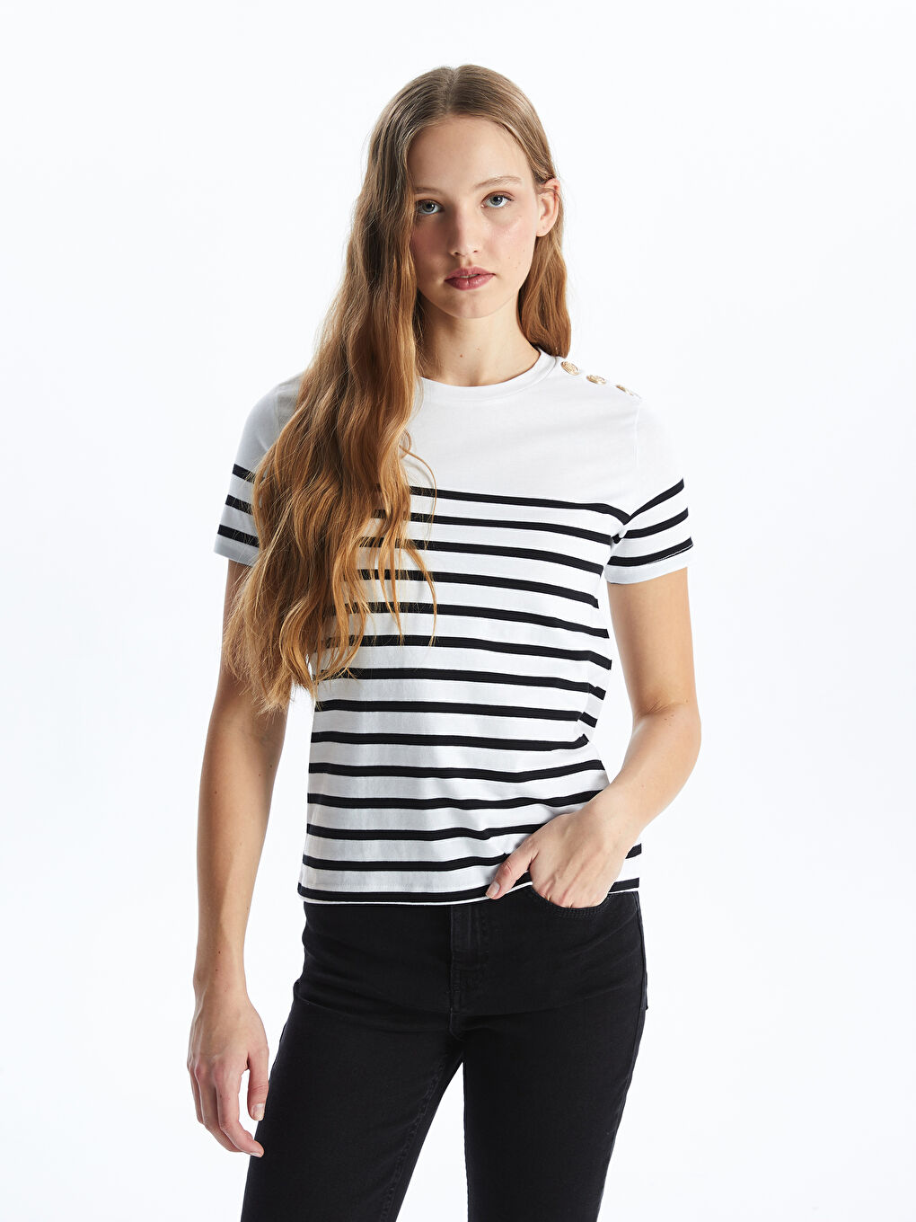 تیشێرت ڕه‌ش ئافرەت -S4IO05Z8-LEG
