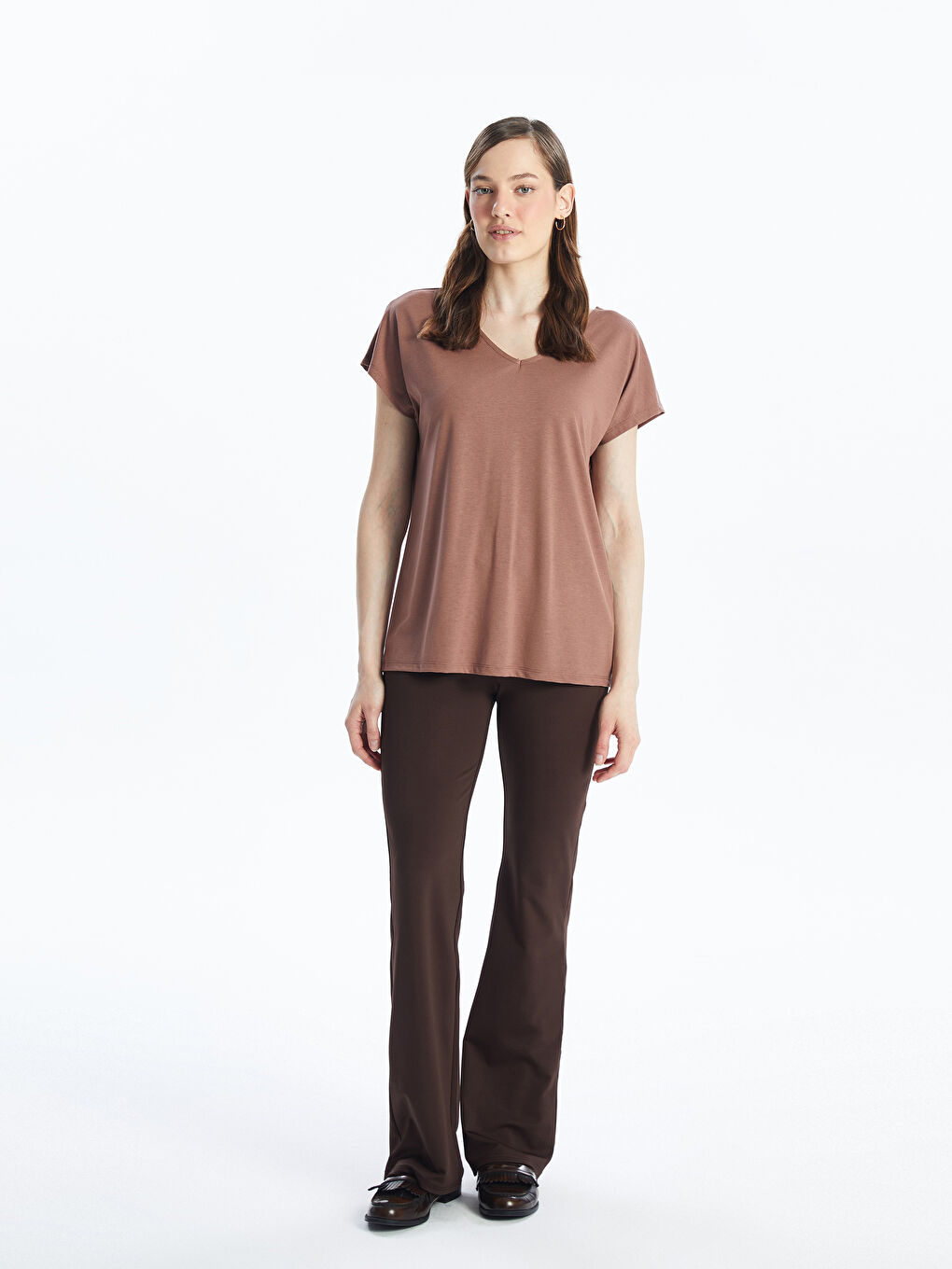 تيشيرت نسائي بياقة على شكل حرف V سادة بأكمام قصيرة-2