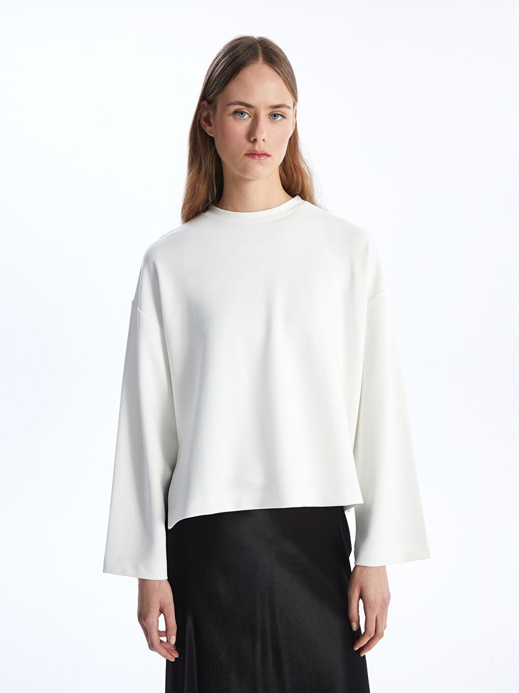 Ekru Bisiklet Yaka Oversize Kadın Sweatshirt