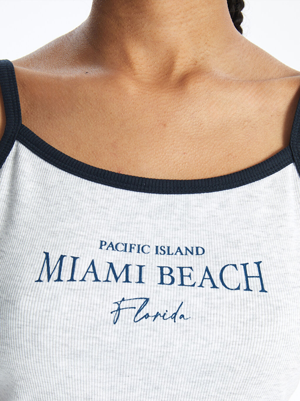 Women's Crop with U Neck Printed Straps -S4IT99Z8-JMD