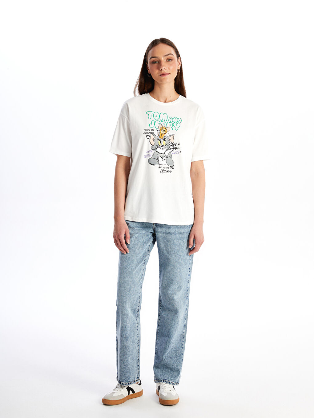 Beyaz Bisiklet Yaka Tom & Jerry Baskılı Kadın Tişört-1