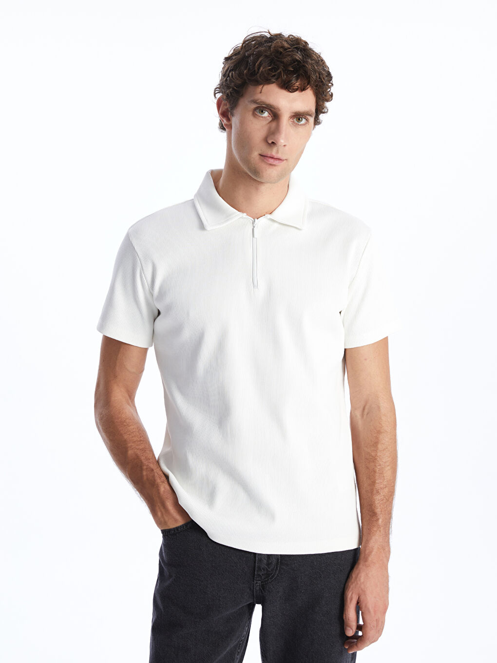 Beyaz Polo Yaka Kısa Kollu Erkek Tişört