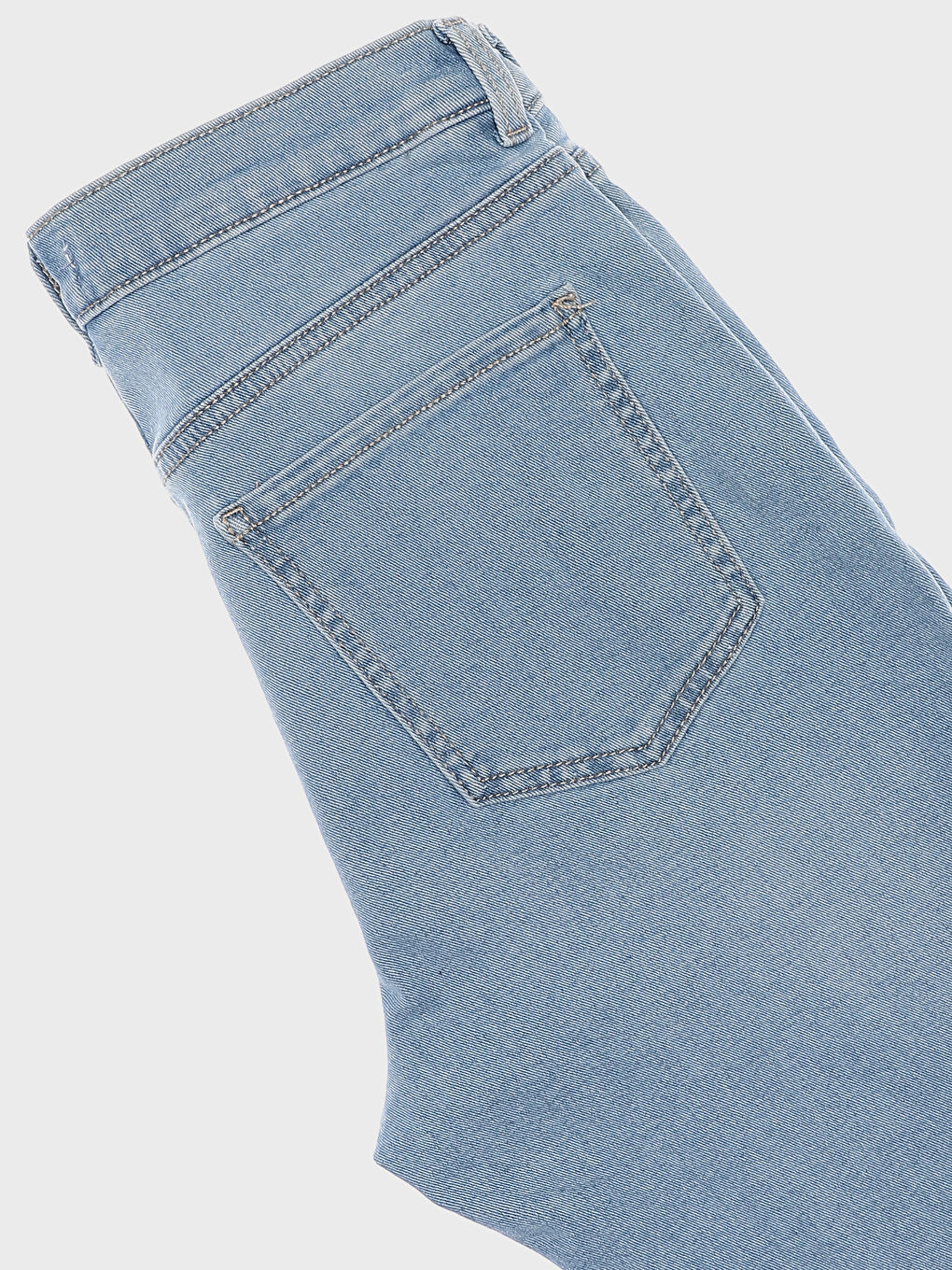 Bermuda Fit Women's Denim Shorts -S4J223Z8-311
