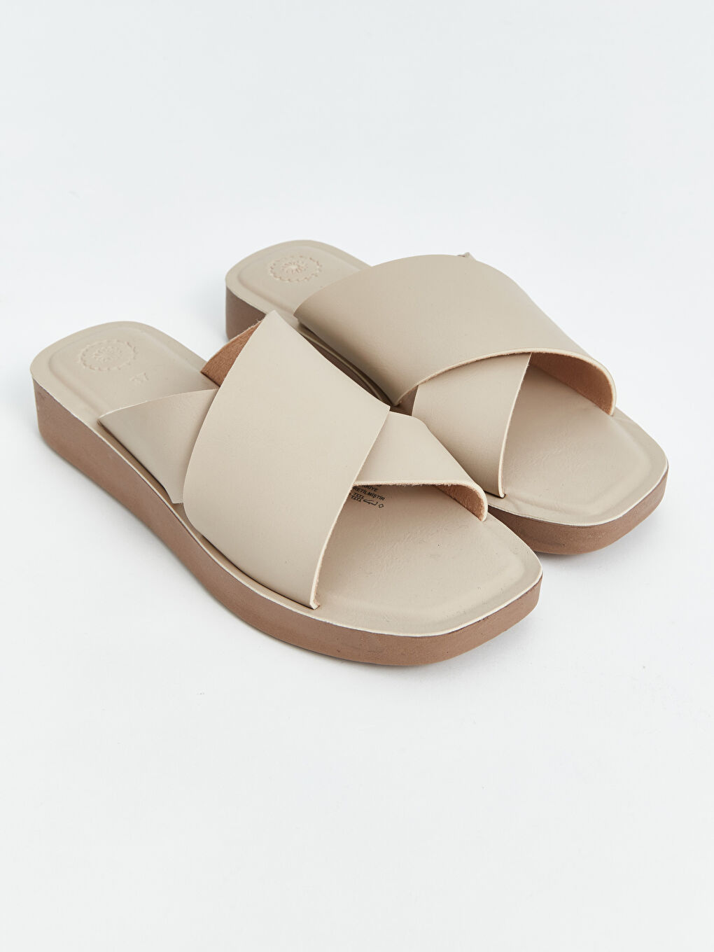 Bej Çapraz Bantlı Kadın Terlik