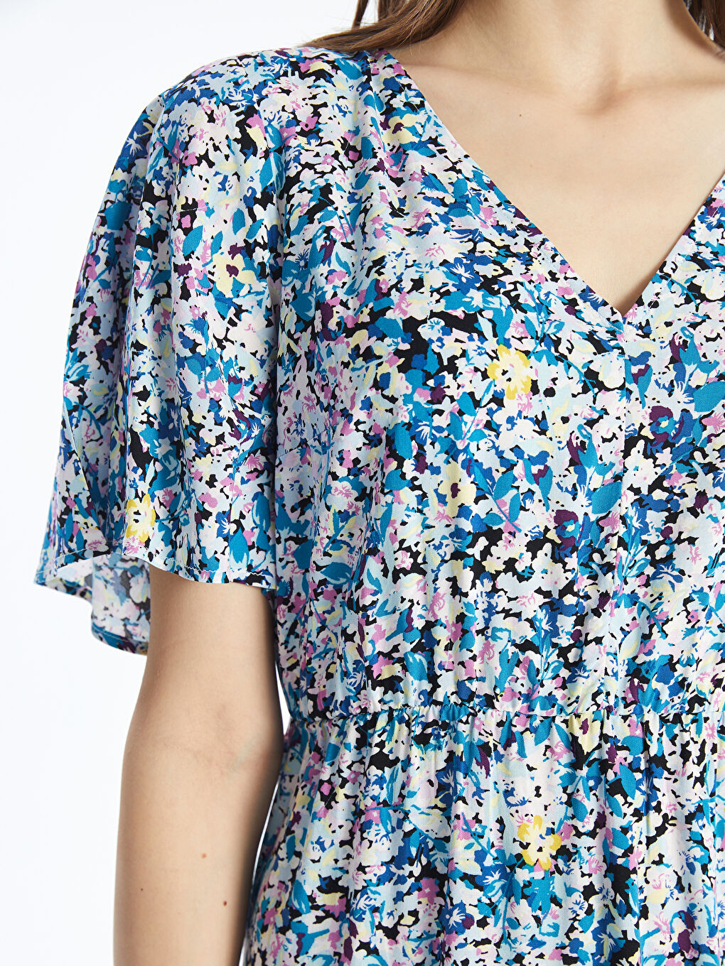 LCWAIKIKI Classic V-Neck Floral Short Sleeve Women's Dress -S4J414Z8-LQQ