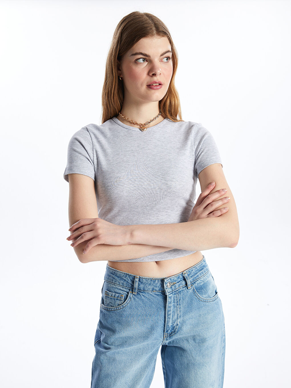 Gri Bisiklet Yaka Düz Kısa Kollu Kadın Tişört