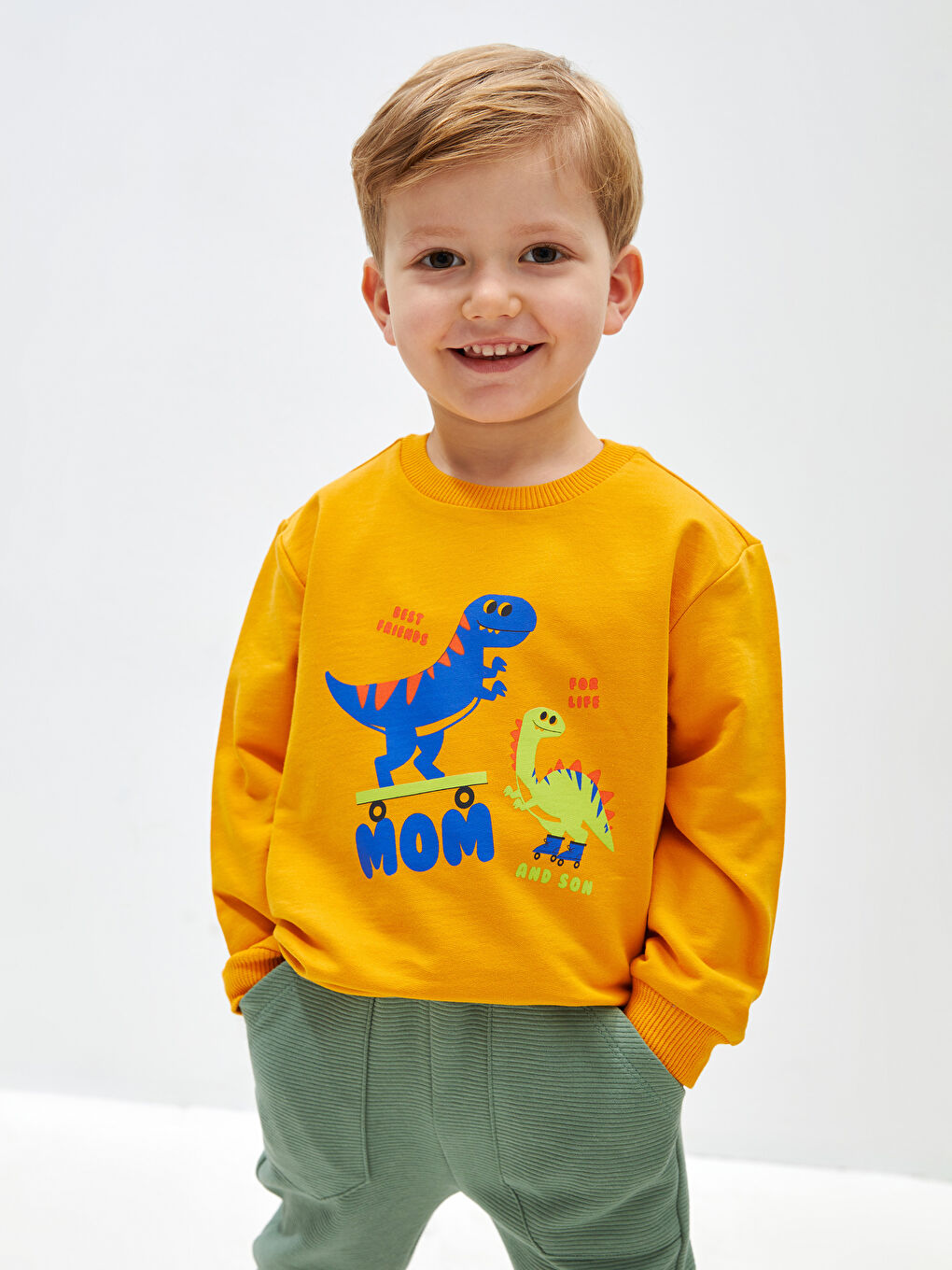 LC WAIKIKI Crew Neck Long Sleeve Printed Baby Boys' Sweatshirt -S4J635Z1-FNK