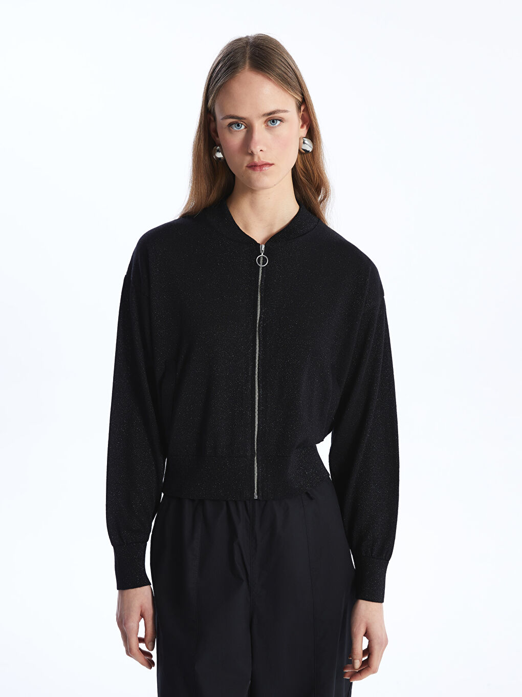 Siyah Bisiklet Yaka Parlak Görünümlü Uzun Kollu Kadın Fermuarlı Sweatshirt