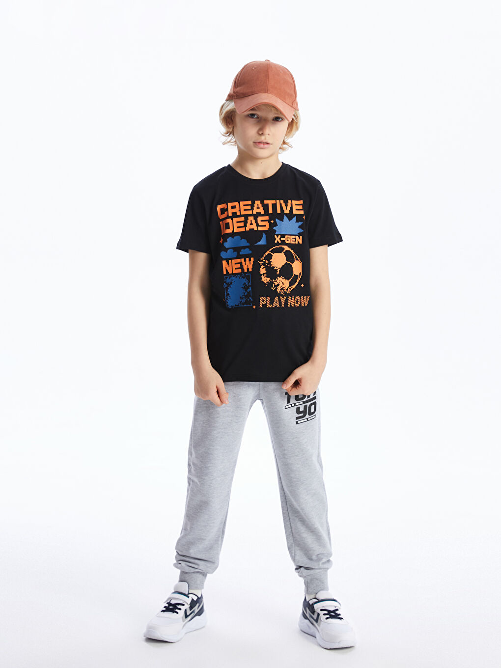 Siyah Bisiklet Yaka Baskılı Kısa Kollu Erkek Çocuk Tişört-1