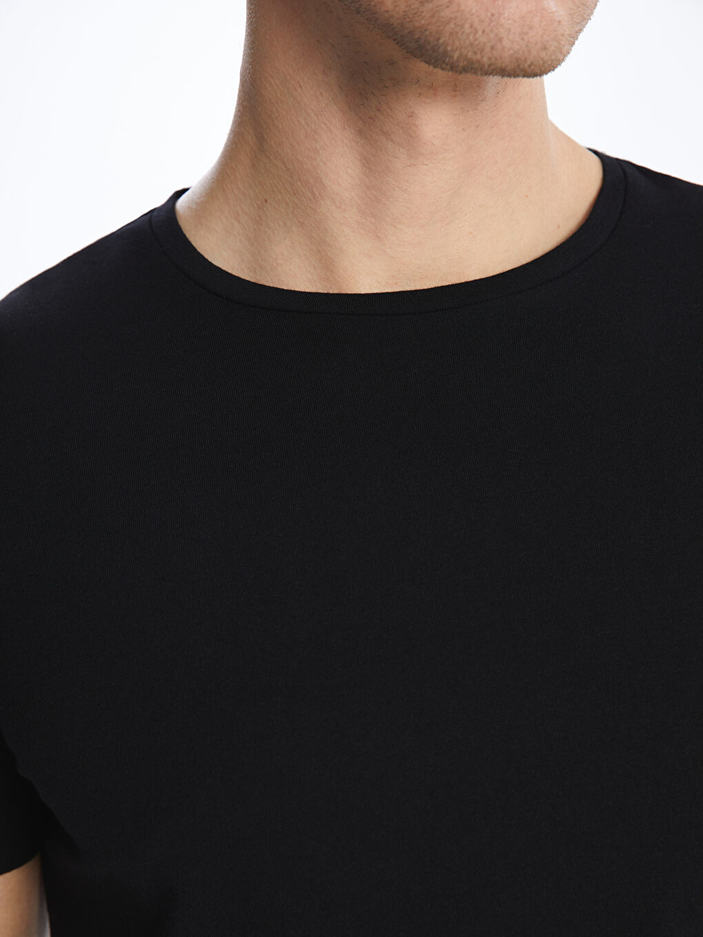 LCWAIKIKI Classic T-shirt pour Hommes en Jersey à Col Rond -W46203Z8-CVL