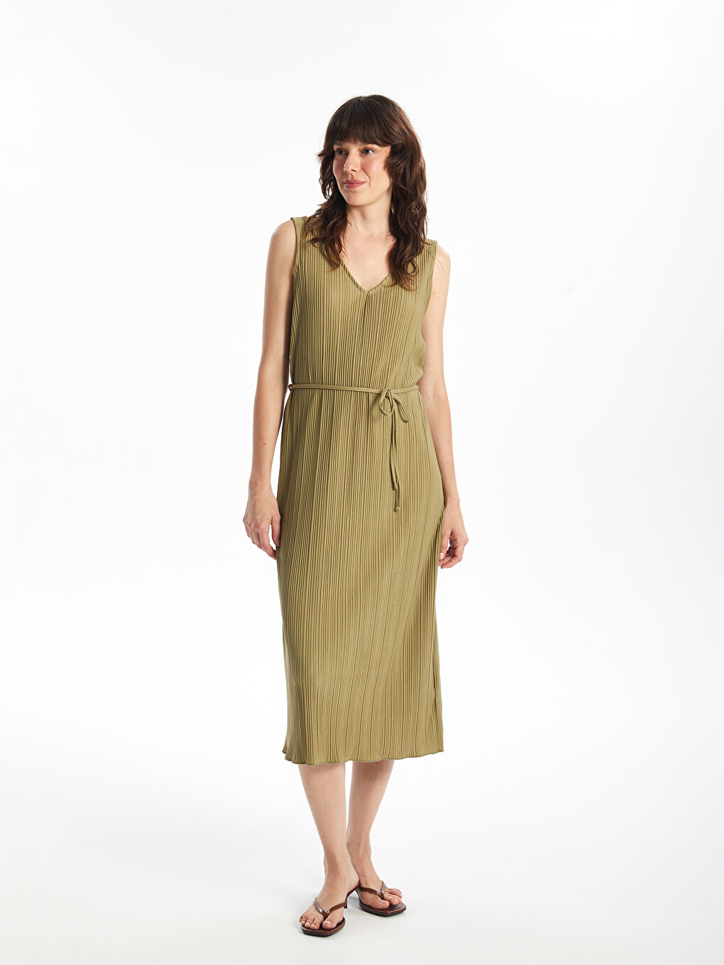 فستان سادة بياقة على شكل حرف V للسيدات