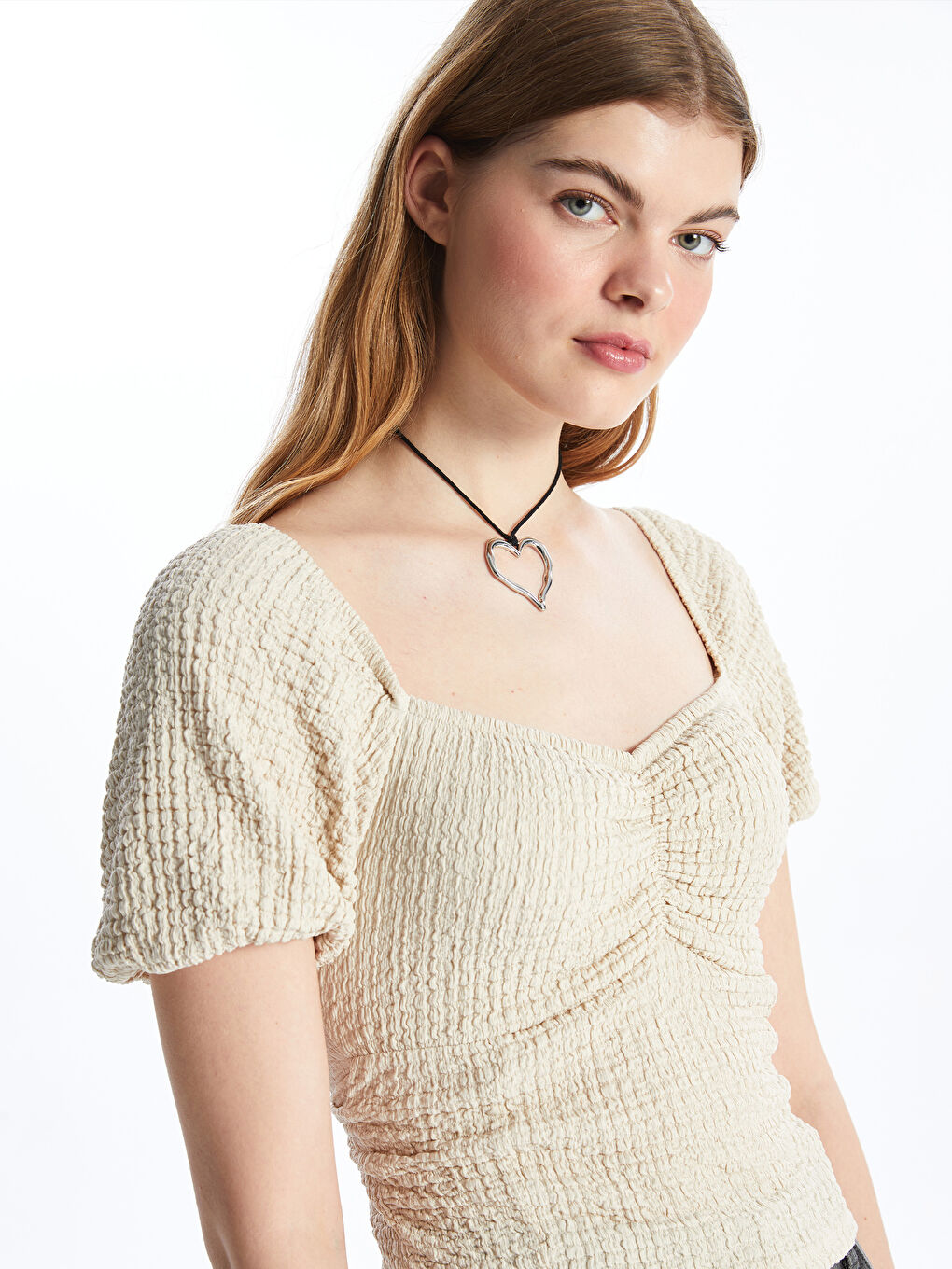 LCW ECO Bluza za Žene s Izrezom u Obliku Srca, Jednostavna, Kratki Rukav -S4JC93Z8-FYV
