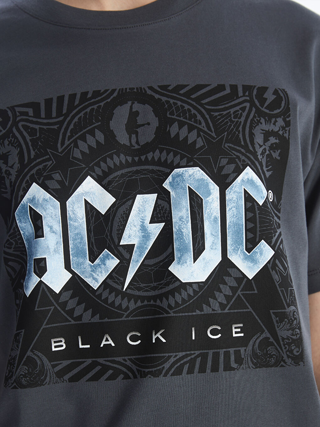 XSIDE Antrasit Bisiklet Yaka Kısa Kollu AC/DC Baskılı Penye Erkek Tişört - 3