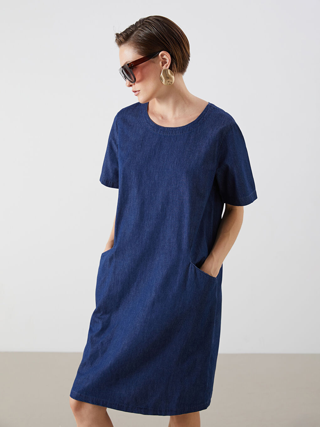 LCWAIKIKI Classic Crew Neck Denim Dress -S4JD47Z8-309