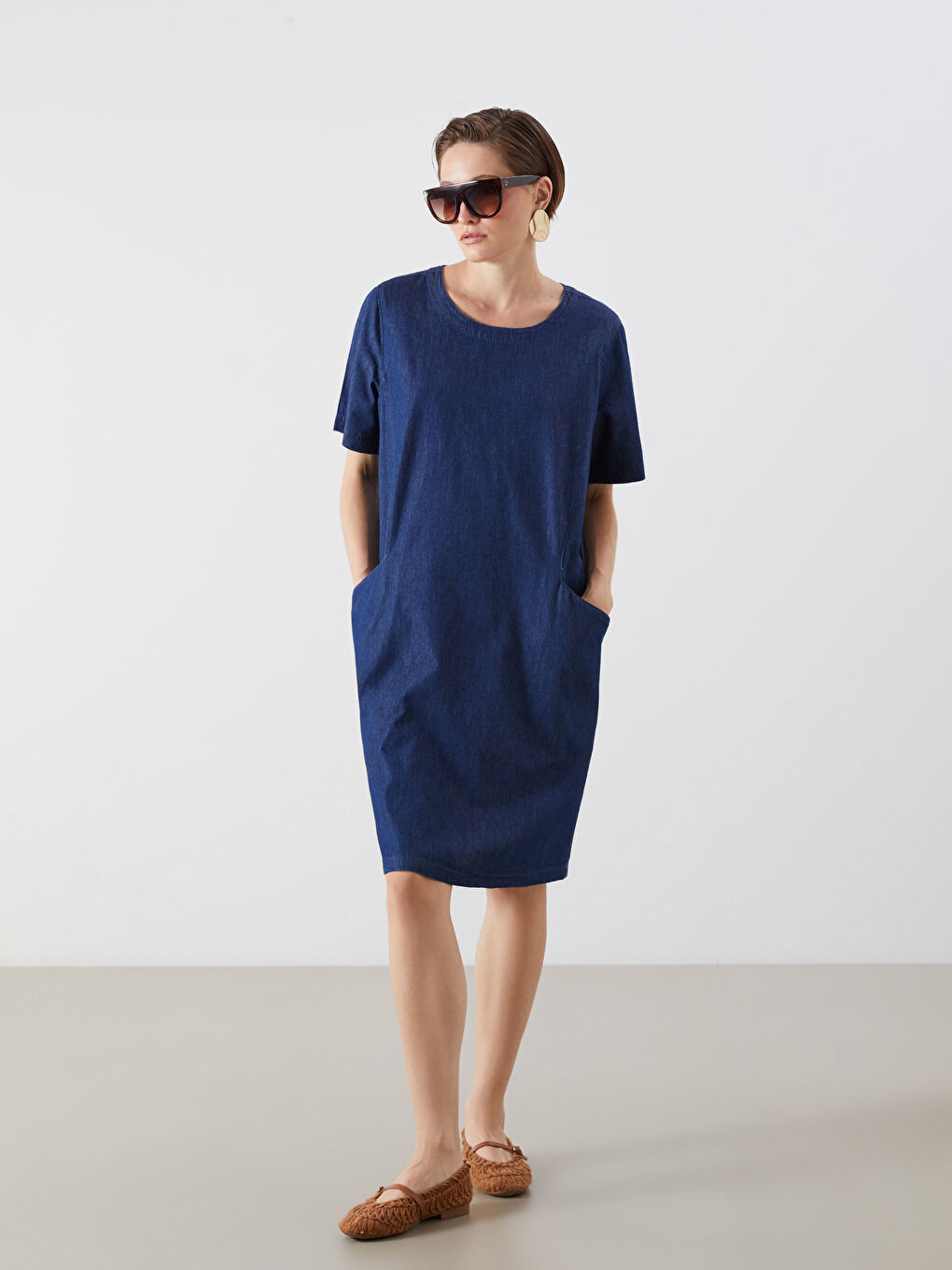 LCWAIKIKI Classic Crew Neck Denim Dress -S4JD47Z8-309