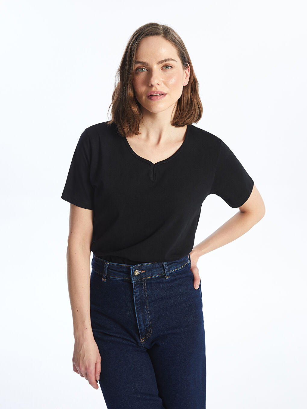 Siyah Bisiklet Yaka Düz Kısa Kollu Kadın Bluz