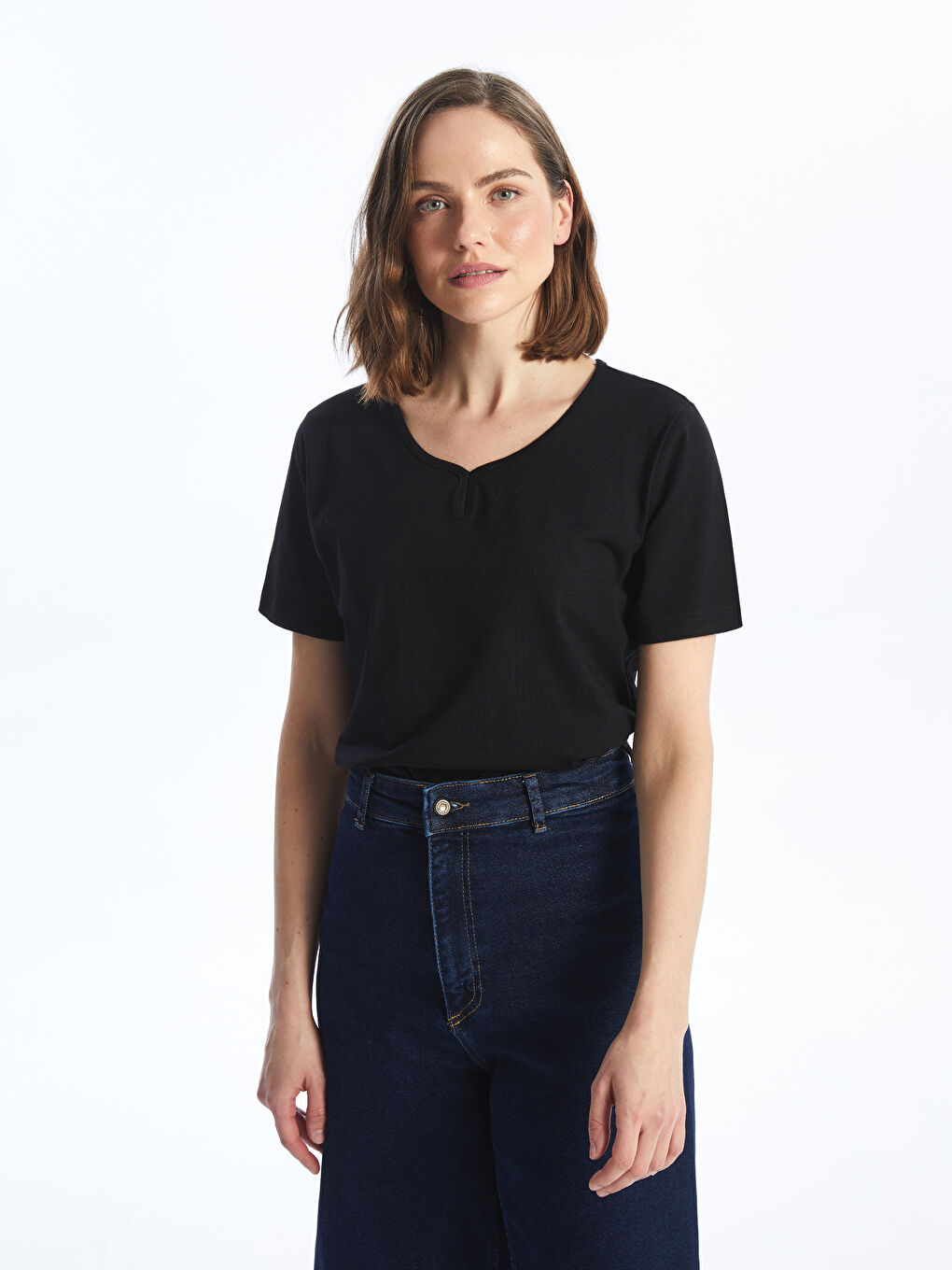 Siyah Bisiklet Yaka Düz Kısa Kollu Kadın Bluz-1