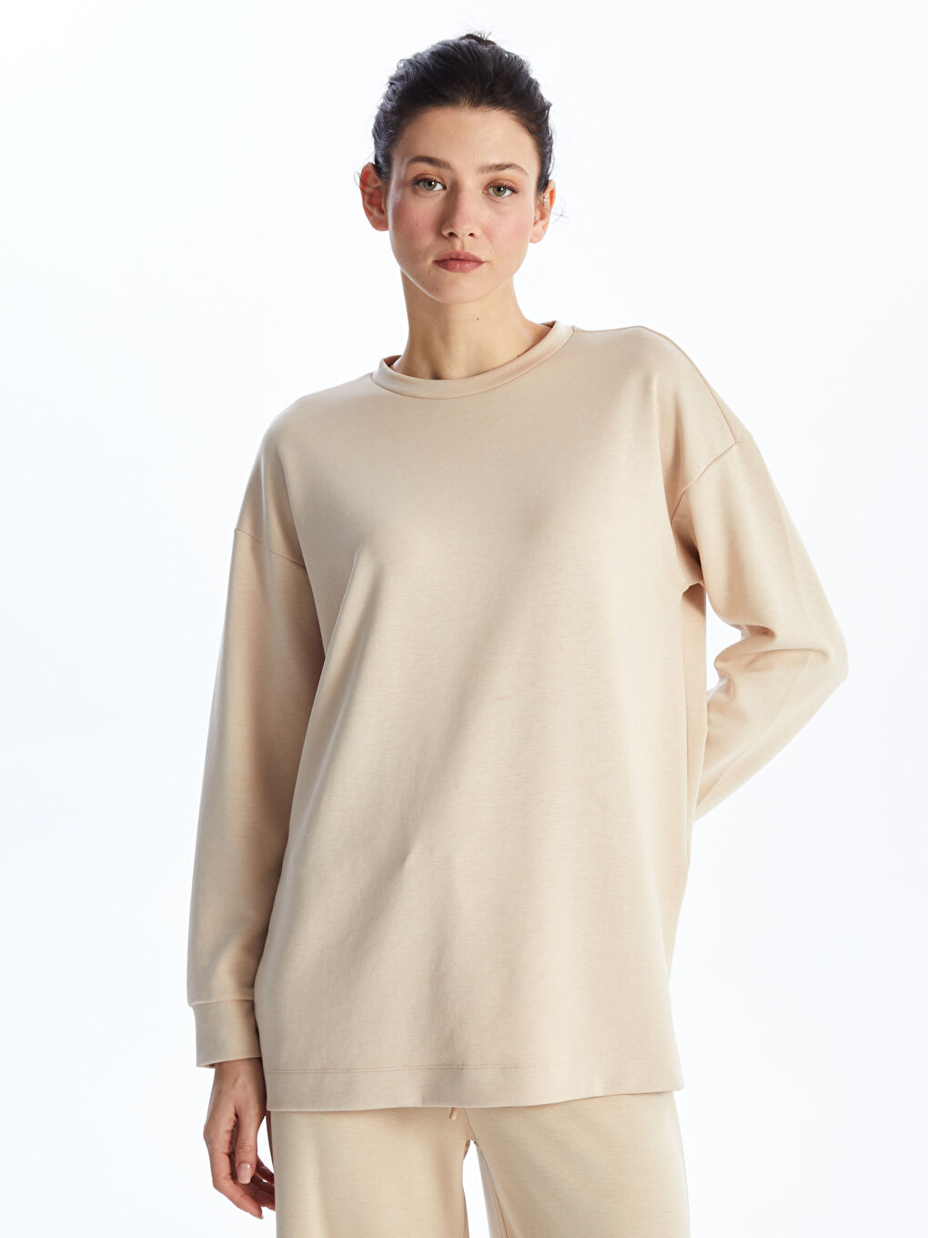 LCWAIKIKI Classic Bej Bisiklet Yaka Düz Oversize Kadın Sweatshirt Tunik