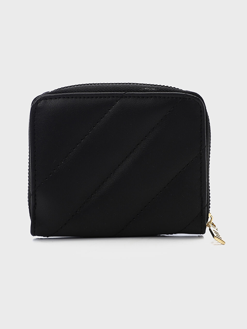 محفظة نسائية بمظهر جلدي-1